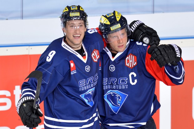 Brandon Buck (left), Patrick Köppchen and their Panthers await skilled teams in Champions Hockey League. Foto: City Press