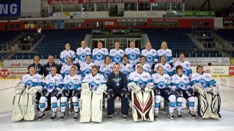 Das Frauenteam des ERC Ingolstadt spielt in der Saison 2015/15 in der Spitze mit. Das Frauenteam des ERC Ingolstadt spielt in der Saison 2015/15 in der Spitze mit.