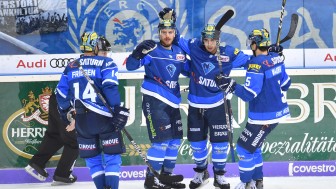 Die Playoffs nahen. Pack ma's! Foto: ST-Foto.de / Johannes Traub Die Playoffs nahen. Pack ma's! Foto: ST-Foto.de / Johannes Traub