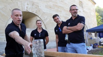 Zeigt Fingerspitzengefühl am Krug - Torwarttrainer Fabian Dahlem. // Foto: Bösl / kbumm Zeigt Fingerspitzengefühl am Krug - Torwarttrainer Fabian Dahlem. // Foto: Bösl / kbumm