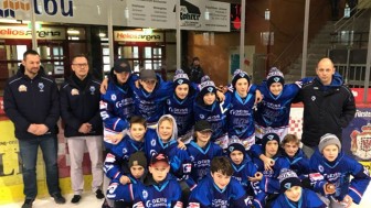 Die U14 von Trainer Markus Hätinen bekam vom Förderverein das Startgeld für ein Turnier in Schwenningen erstattet. Foto: Förderverein Die U14 von Trainer Markus Hätinen bekam vom Förderverein das Startgeld für ein Turnier in Schwenningen erstattet. Foto: Förderverein