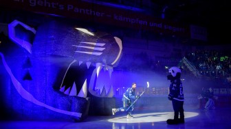 Zwei Spiele zum Preis von einem gibt es heute in der SATURN-Arena.
Foto: Johannes Traub/JT-Presse.de