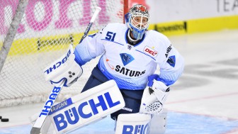 Torwart Timo Pielmeier kehrt morgen erstmals als Profi ins Eisstadion seiner Kindheit in Deggendorf zurück.
Foto: Johannes TRAUB / JT-Presse.de