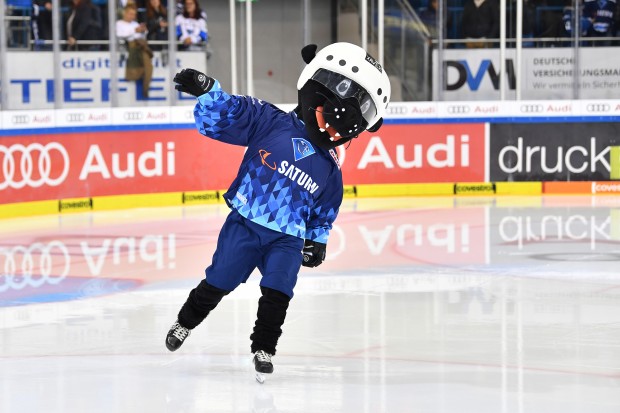 Panther-Maskottchen Xaver freut sich schon darauf, am 6. Oktober viele Kinder in der Saturn-Arena begrüßen zu dürfen.
Foto: Johannes TRAUB / JT-Presse.de