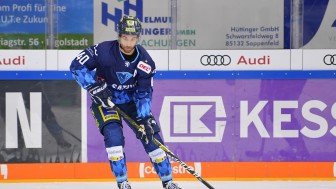 Darin Olver feiert heute Jubiläum und wird dafür am Sonntag im Heimspiel geehrt.
Foto: Johannes TRAUB / JT-Presse.de