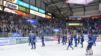 Die Panther wollen ihre (Heim-)Serie auch in den Spitzenspielen zuhause gegen Mannheim und Straubing ausbauen.
Foto: Johannes TRAUB / JT-Presse.de Die Panther wollen ihre (Heim-)Serie auch in den Spitzenspielen zuhause gegen Mannheim und Straubing ausbauen.
Foto: Johannes TRAUB / JT-Presse.de