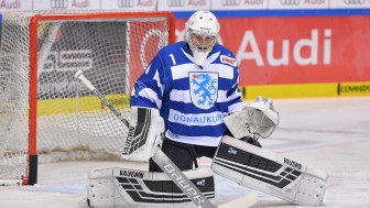 Jonas Stettmer startet am Freitag mit Kooperationspartner Starbulls Rosenheim in die Oberliga-Saison.
Foto: Johannes TRAUB / JT-Presse.de Jonas Stettmer startet am Freitag mit Kooperationspartner Starbulls Rosenheim in die Oberliga-Saison.
Foto: Johannes TRAUB / JT-Presse.de