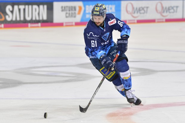 David Elsner hat sich in Ingolstadt zu einem wertvollen Spieler entwickelt. Der Power Forward wird auch weiterhin im ERC-Trikot auflaufen.
Foto: Johannes TRAUB / JT-Presse.de