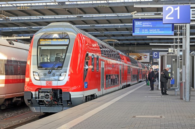 Mit der DB Regio Bayern nach Nürnberg und dann in den VIP Bereich der Eisarena. 

Foto: DB Regio Bayern