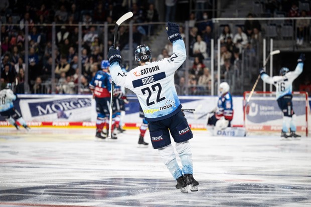 In dieser fünften Auktions-Runde können Sie unter anderem auf die getragenen Auswärtstrikots von Mat Bodie und Tye McGinn bieten.

Foto: Citypress