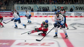 Traf beim aller ersten Aufeinandertreffen mit dem AEV in dieser Saison: Stürmer Philipp Krauß.
Foto: Citypress Traf beim aller ersten Aufeinandertreffen mit dem AEV in dieser Saison: Stürmer Philipp Krauß.
Foto: Citypress