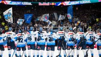 Derby-Sieg mit über 1000 ERC-Fans in München!
Foto: Citypress Derby-Sieg mit über 1000 ERC-Fans in München!
Foto: Citypress