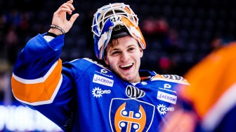 Michael Garteig, hier noch im Trikot von Tappara Tampere, wird zusammen mit Jochen Reimer das Goalie-Duo der Panther bilden.
Foto: Arno Hämäläinen/Tappara Michael Garteig, hier noch im Trikot von Tappara Tampere, wird zusammen mit Jochen Reimer das Goalie-Duo der Panther bilden.
Foto: Arno Hämäläinen/Tappara