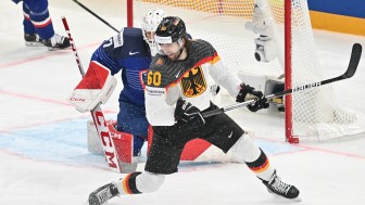 Für die Deutsche Eishockey-Nationalmannschaft um ERC-Stürmer Wojciech Stachowiak geht es heute Abend um Gold.
Foto: Birgit Häfner Für die Deutsche Eishockey-Nationalmannschaft um ERC-Stürmer Wojciech Stachowiak geht es heute Abend um Gold.
Foto: Birgit Häfner