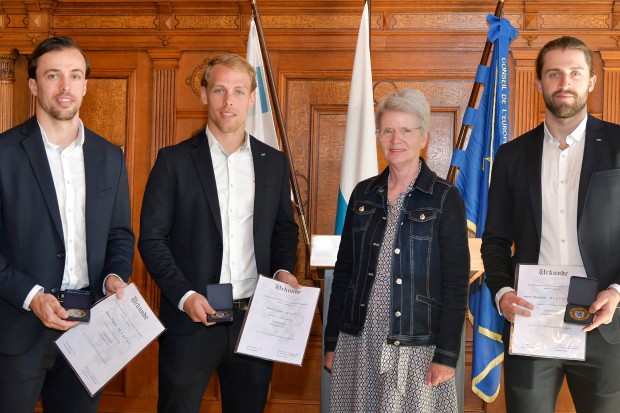 Erhielten heute die goldene Sportmedaille der Stadt Ingolstadt: Fabio Wagner, Leon Hüttl und Wojciech Stachowiak.