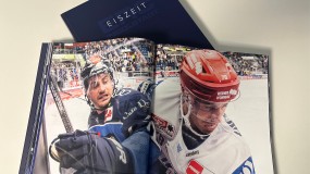 Zwei Bildbänder EISZEIT gibt es mit diesem Preis des Dauerkarten-Gewinnspiels.