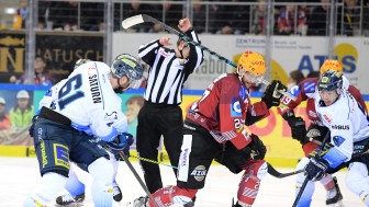 Diesmal gelang das Comeback nicht. Nach 0:4-Rückstand kommen die Panther um David Elsner "nur" noch auf 3:4 heran.
Foto: Wagner/DEL-Fotosharing