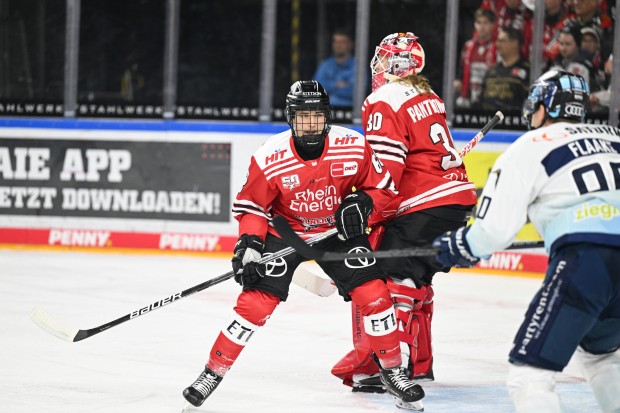 Edwin Tropmann bei seinem ersten DEL-Spiel am 06.01.2023 gegen den ERC. 
Foto: Citypress