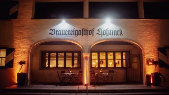 Der Fanstammtisch findet am morgigen Mittwoch in Lenting statt. Der Fanstammtisch findet am morgigen Mittwoch in Lenting statt.