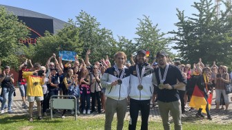 Unsere WM-Helden Leon Hüttl, Wojciech Stachowiak und Fabio Wagner beim Fan-Empfang an der SATURN-Arena. Unsere WM-Helden Leon Hüttl, Wojciech Stachowiak und Fabio Wagner beim Fan-Empfang an der SATURN-Arena.