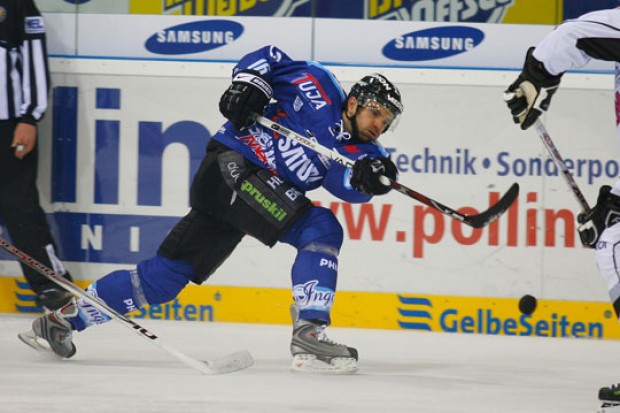 Michael Waginger bleibt bis 2010 ein Panther.