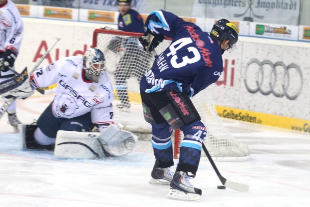 ERCI empfängt Meister Berlin um 16.30 Uhr in der Saturn Arena. Foto: Bösl - www.kbumm.de