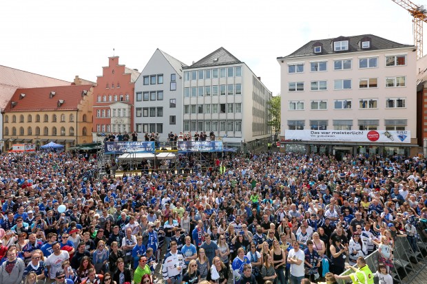 Wir freuen uns auf einen großen Empfang am Samstag auf dem Rathausplatz.