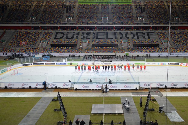 Die DEG hat im Rund des Düsseldorfer Fußballstadions schon trainiert. Heute Nachmittag steigt das DEL Winter Game (live auf ServusTV). Foto: CityPress