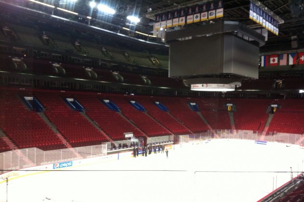 Gut 21.000 Zuschauer passen in die Halle, in der der legendäre NHL-Club Montreal Canadiens seine Heimspiele absolviert. Foto: Schmidpeter