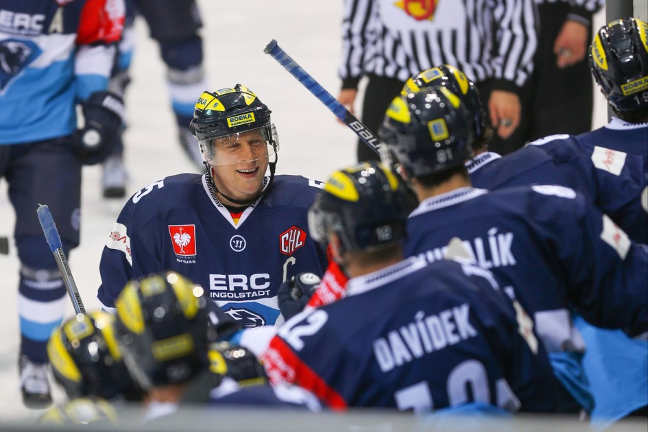 Patrick Köppchen und seine Panther bezwangen sensationell den schwedischen Tabellenführer Frölunda Göteborg. Foto: Oliver Strisch