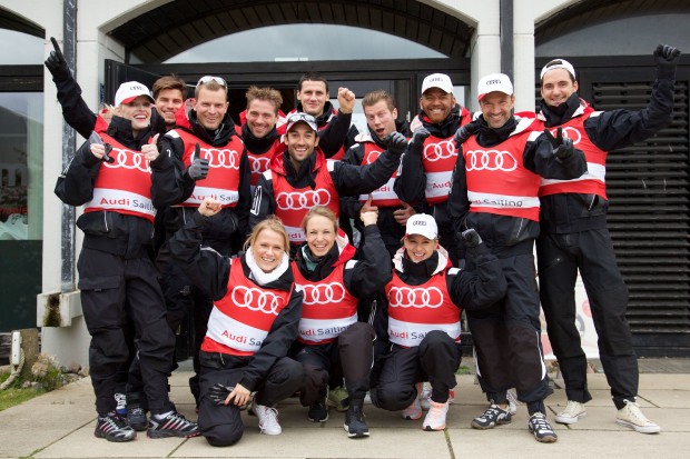 Benedikt Kohl und Patrick Köppchen mit den anderen prominenten Teilnehmern des Audi Ultra Cups 2015 in Kiel...Foto: AUDI AG