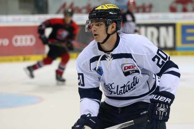 Test gegen Freunde: Marc Schmidpeter (hier im Test gegen Znojmo) ist einer der Spieler, die theoretisch auch für Kaufbeuren antreten können. Foto: Stefan Bösl / kbumm.de