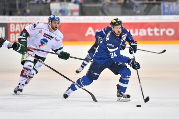 Enges Derby vor ausverkaufter Saturn Arena. Foto: Traub / st-foto.de