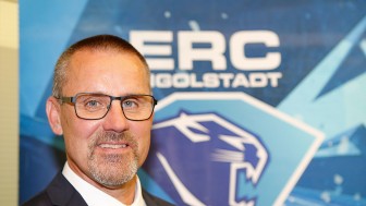 Tommy Samuelsson has signed for another season. Foto: Oliver Strisch / st-foto.de Tommy Samuelsson has signed for another season. Foto: Oliver Strisch / st-foto.de