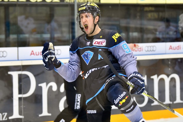 Brandon Buck during the game versus Düsseldorf. Foto: Johannes Traub / st-foto.de