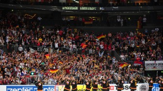 Mit viel Applaus verabschiedete das Publikum die Nationalmannschaft 2010 nach dem Spiel um Platz drei. Foto: City Press