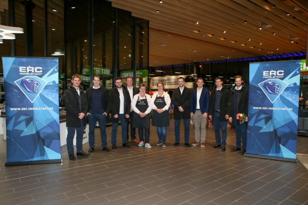 Gruppenfoto im EDEKA e Center in Gaimersheim