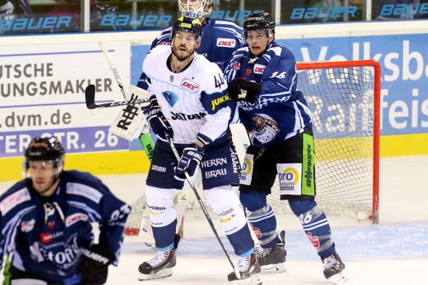 JF Jacques und die Panther fehlten 11 Sekunden zu Zählbarem. Foto: Straubing Tigers (via Photosharing DEL)