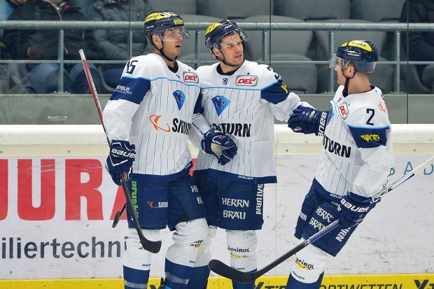 Oh du fröhliche: Der ERC holt nach starker Leistung drei Punkte in Augsburg. Foto: Augsburger Panther via City Press