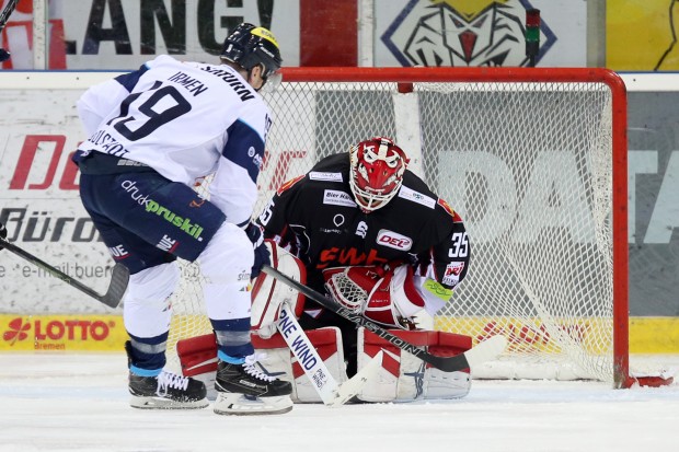 Die Panther bezwangen Bremerhaven mit 2:1. Foto: Sven Peter