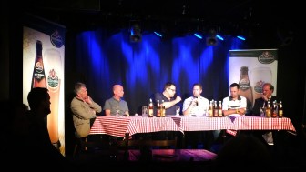 Illustre Runde (v.l.): Hans Fischer, Wolfgang Karl, Johannes Langer, Alexander Petri, Dirk Sing, Gerhard Bonschab Illustre Runde (v.l.): Hans Fischer, Wolfgang Karl, Johannes Langer, Alexander Petri, Dirk Sing, Gerhard Bonschab