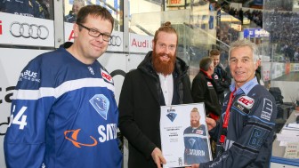 Thomas Pielmeier (center) has been awarded. Foto: Jürgen Meyer / kbumm.de