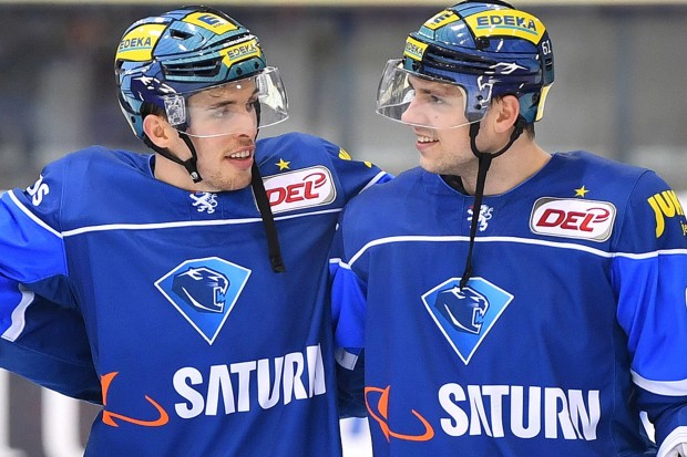 Über den ERC in die Liga und in die Nationalmannschaft: Fabio Wagner (links) und David Elsner. Foto: Traub / st-foto