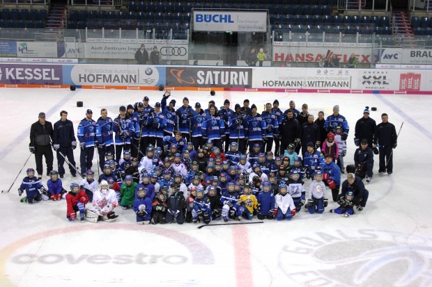 Das Gruppenfoto des Kids on Ice Day November 2017. Foto: Thomas Binder