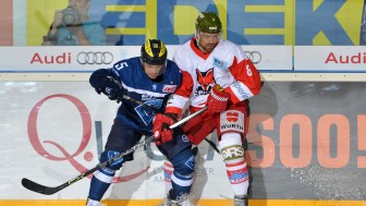 Fabio Wagner (links) und Marco Insam trafen schon 2016 mit ihren Teams Ingolstadt und Bozen aufeinander. Foto: ST-Foto.de / Johannes TRAUB Fabio Wagner (links) und Marco Insam trafen schon 2016 mit ihren Teams Ingolstadt und Bozen aufeinander. Foto: ST-Foto.de / Johannes TRAUB