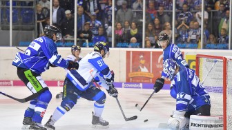 Die Panther unterlagen im ersten Saisonspiel in Straubing. Diesmal soll es anders laufen. Foto: Traub / st-foto Die Panther unterlagen im ersten Saisonspiel in Straubing. Diesmal soll es anders laufen. Foto: Traub / st-foto