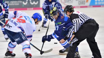 Nach dem Auswärtsspiel in Straubing stehen für den ERC drei Heimspiele an.
Foto: Johannes TRAUB / ST-Foto.de Nach dem Auswärtsspiel in Straubing stehen für den ERC drei Heimspiele an.
Foto: Johannes TRAUB / ST-Foto.de