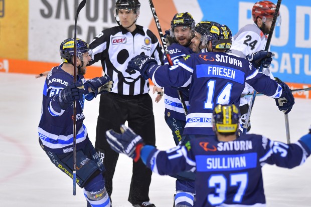 Sieg! Die Panther führen mit 2:0 in der Serie.
Foto: Johannes TRAUB / ST-Foto.de  