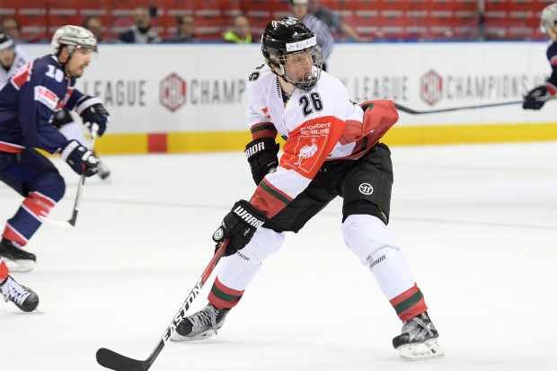 One of the nominees: Rasmus Dahlin, the next hot thing, here in action in Champions Hockey League. Foto: City Press