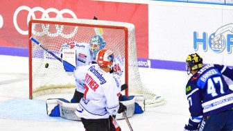 Im Hinspiel in der Saturn-Arena traf Joachim Ramoser zum 1:0. Foto: Oliver STRISCH, st-foto.de